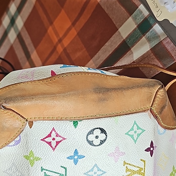 Louis Vuitton Ursula handbag - Picture 5 of 16